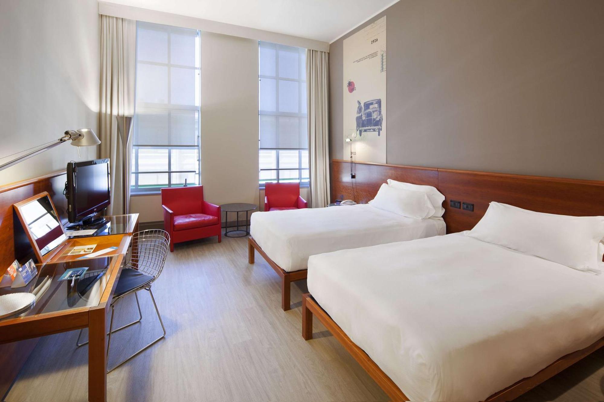 Hotel NH Torino Lingotto Congress Esterno foto