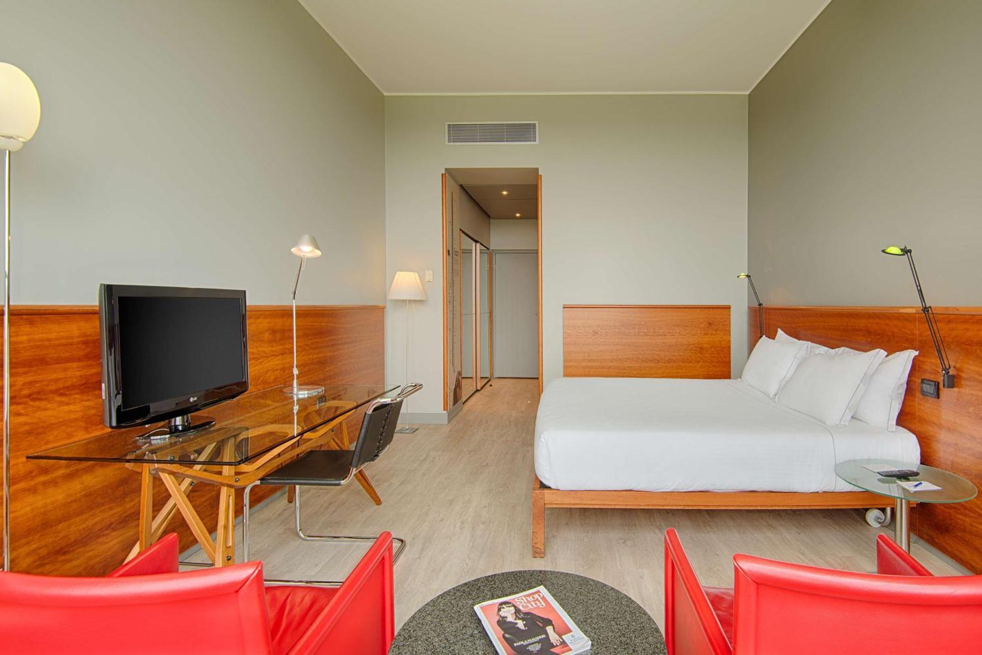 Hotel NH Torino Lingotto Congress Esterno foto