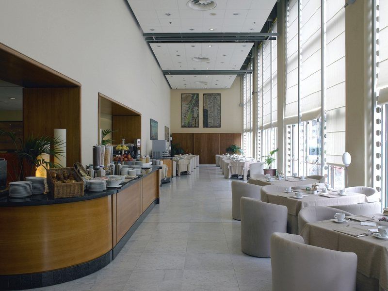Hotel NH Torino Lingotto Congress Esterno foto